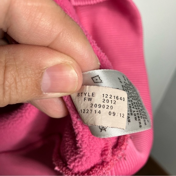 Under Armour semi fitted hoodie size large pink - Picture 6 of 7